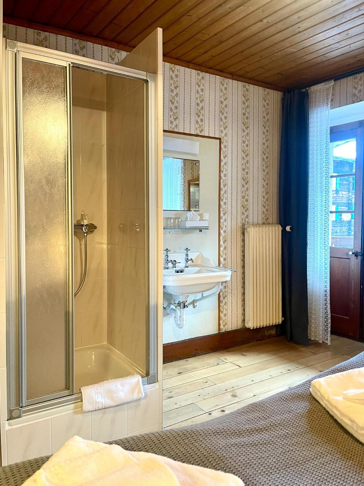 Du Glacier Boutique & Traditions Hotel فيش المظهر الخارجي الصورة