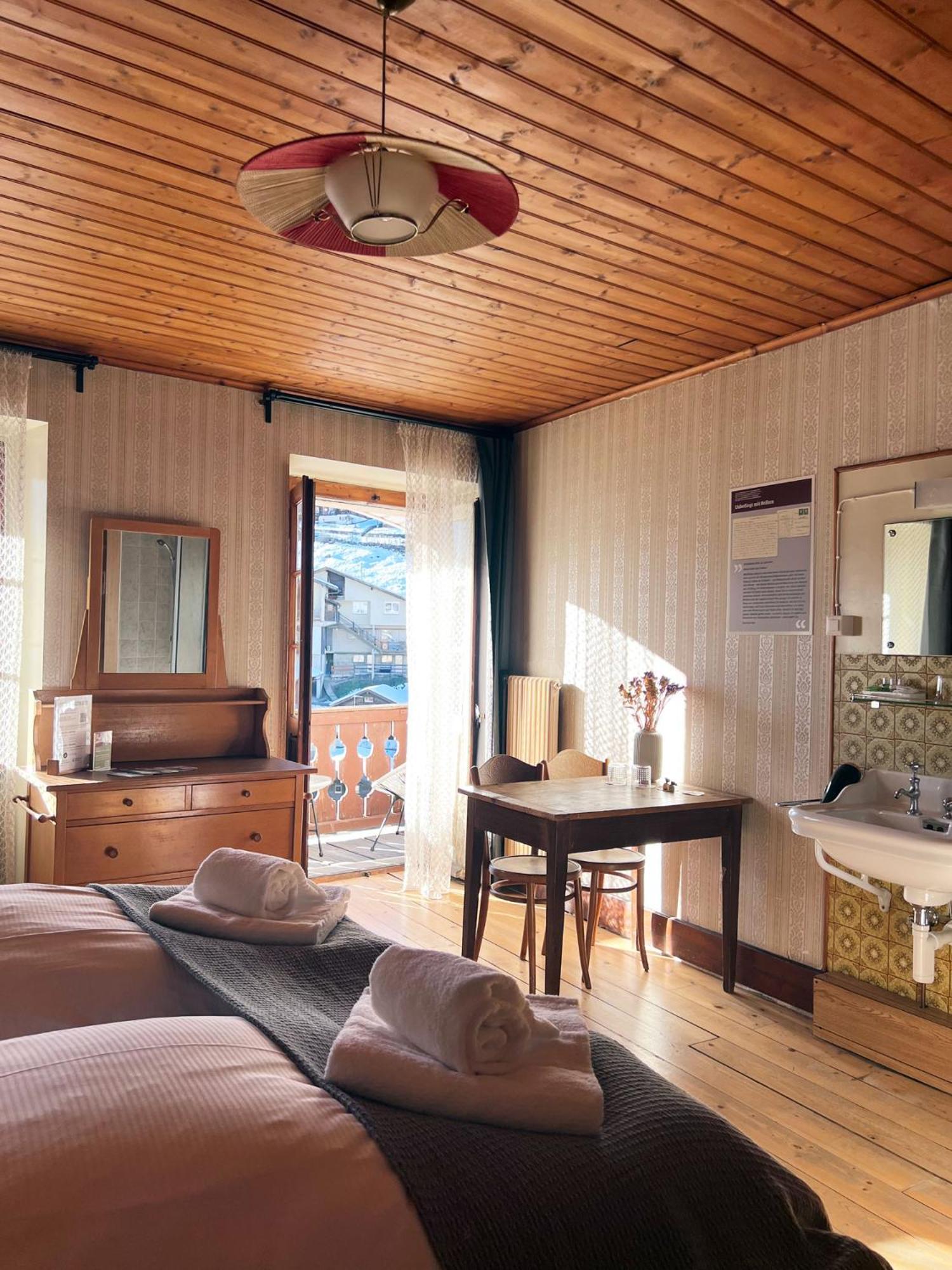 Du Glacier Boutique & Traditions Hotel فيش المظهر الخارجي الصورة